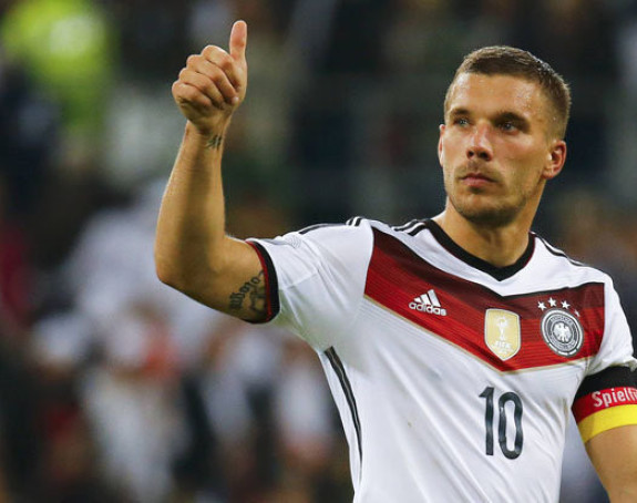 Podolski se povukao iz reprezentacije!