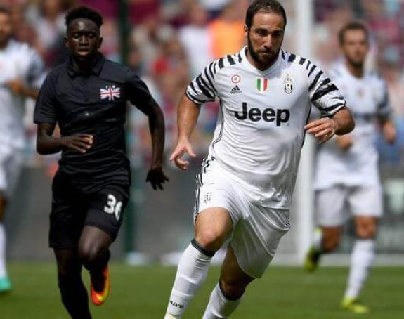 Juventus poručio Iguainu: Ima da smršaš!