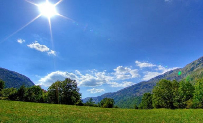 Sutra sunčano i malo oblačno