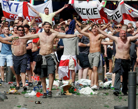 Video - Rusi Englezima: Dođite, nećemo vam ništa!