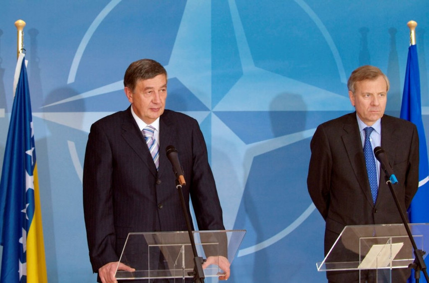 Radmanović poveo Srpsku u NATO