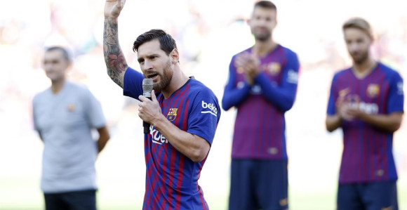 Nou Kamp pozdravio kapitena: Leo Mesi, prvi put!