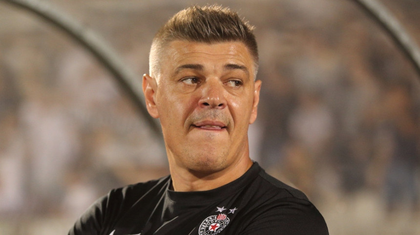 Savo pričao o "rasizmu" i odbio da odgovori na provokacije!