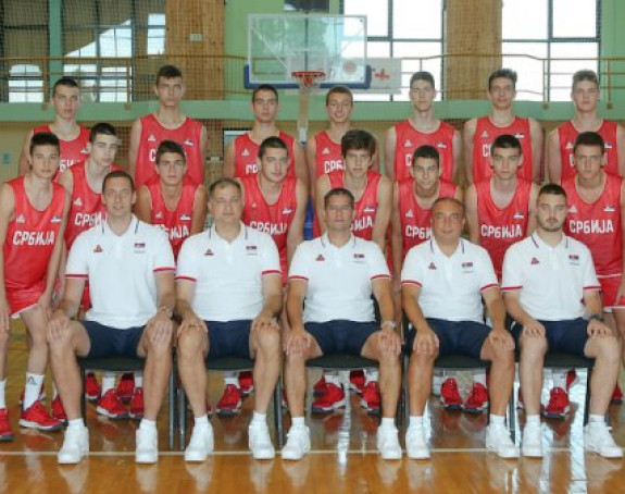 Rakočević: Šiptar jurio nožem našu djecu u Italiji!