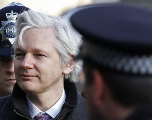 Asanžovo mentalno zdravlje ugroženo