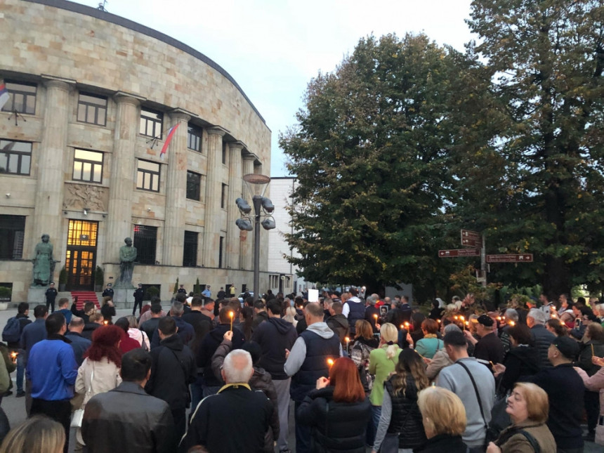 Pravda za Davida pred Palatom RS