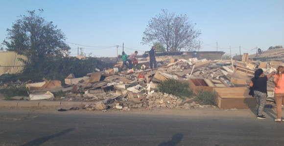 Veliki požar se širi Karaburmom 