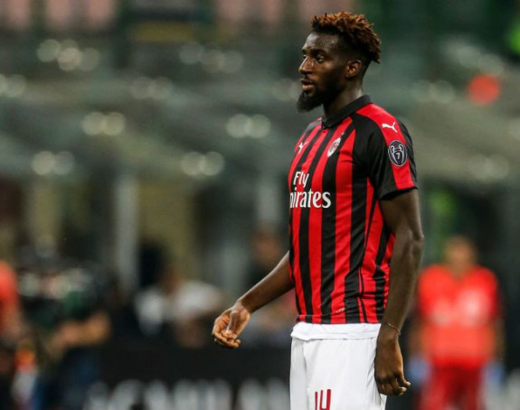 Milan digao ruke od Bakajoka!