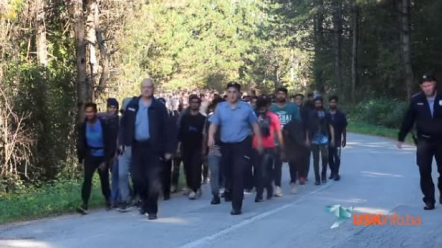 Полиција проводи мигранте на Вучјак
