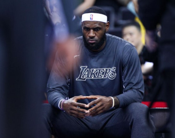 "Beskičmenjak" Lebron!