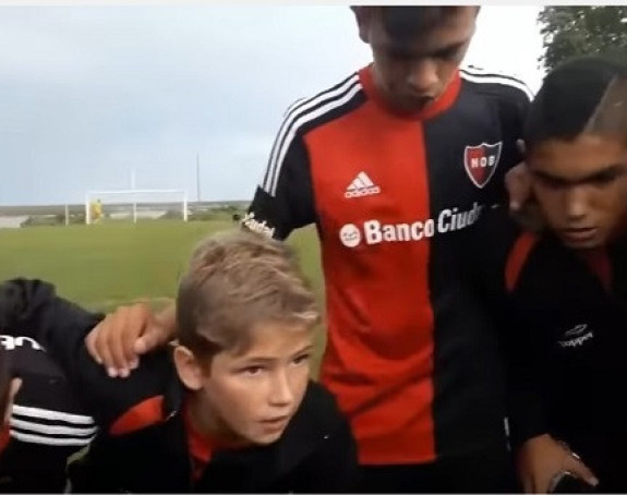 Video: Tako mlad, a već ima emociju kao Simeone!