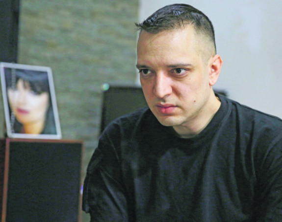 Zoran ne priča o Jeleni u zatvoru