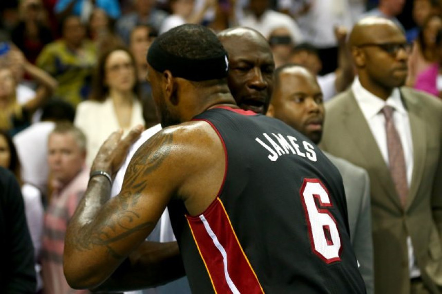 Lebron na 867 poena od Majkla Džordana!