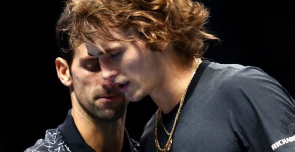 Ђоковић брани младе играче!