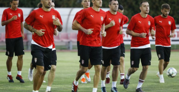 LN: Kalkulacije pred Srbija - Crna Gora...
