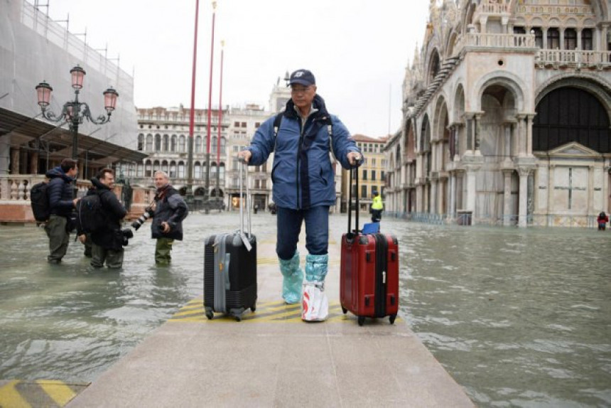 Vučić ponudio pomoć potopljenoj Veneciji