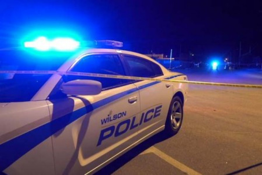 Lažni policajac pomogao pravim policajcima pa na kraju uhapšen!