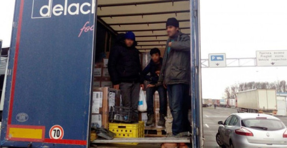 Европол: Зарадили два милиона евра од миграната