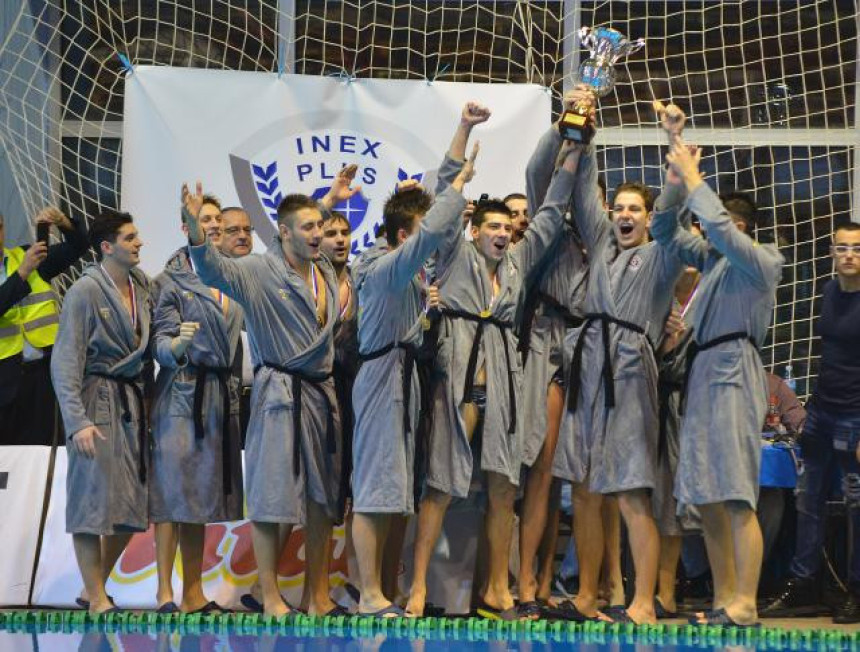 Partizan srušio Zvezdu za četvrtinu i odbranio Kup!