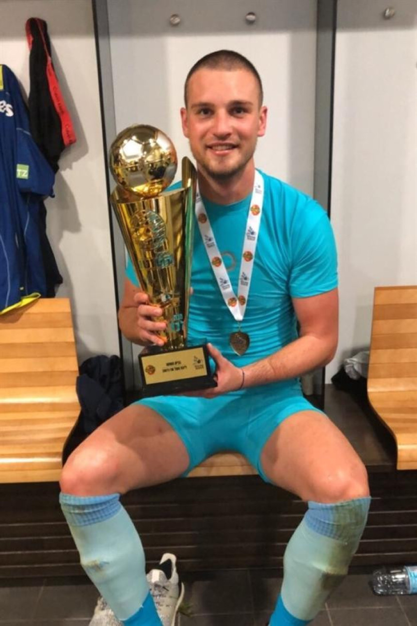 Trofej za Predraga Rajkovića!