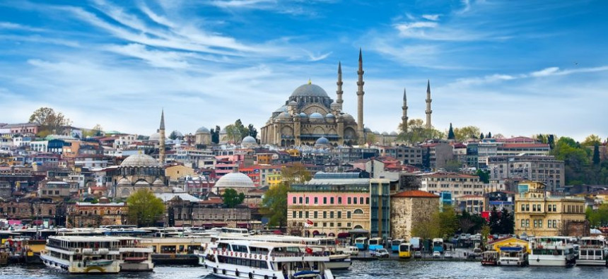 Ако се спремате да идете у Истанбул, понесите пластичне флаше