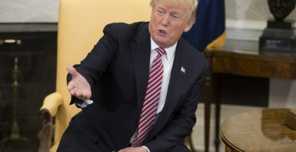 Ministar policije napušta funkciju