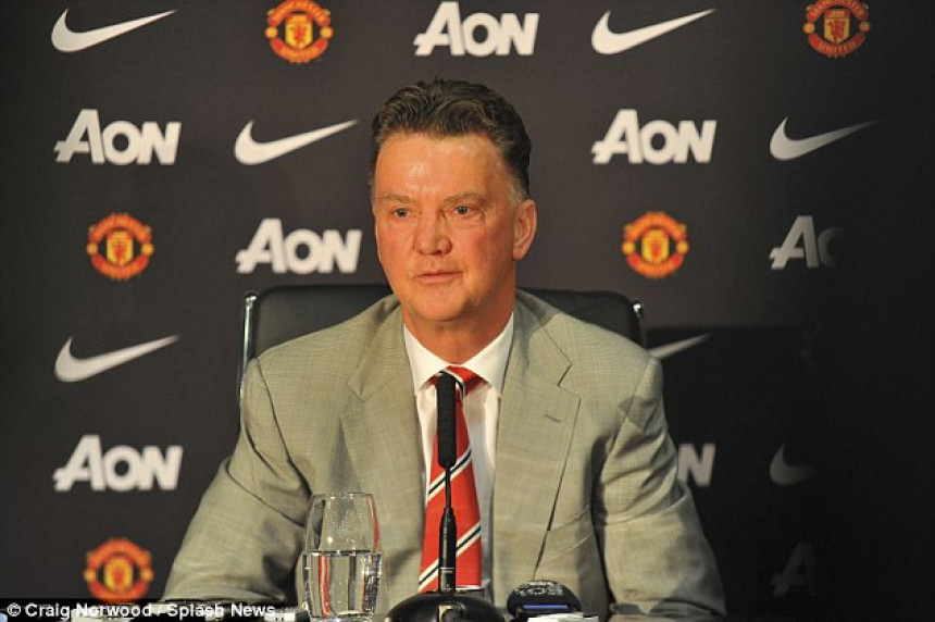 Ван Гал: Јунајтед неће чекати на титулу као Ливерпул!