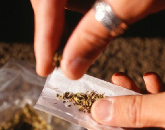 Odobrena tri lijeka na bazi kanabisa