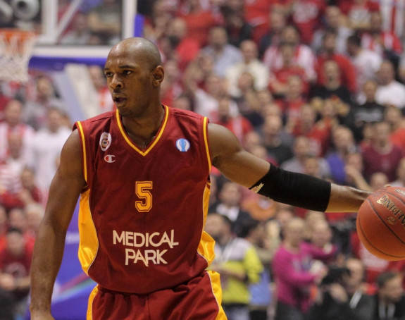 Gordon u Beogradu: Pregledi prije potpisa za Partizan...