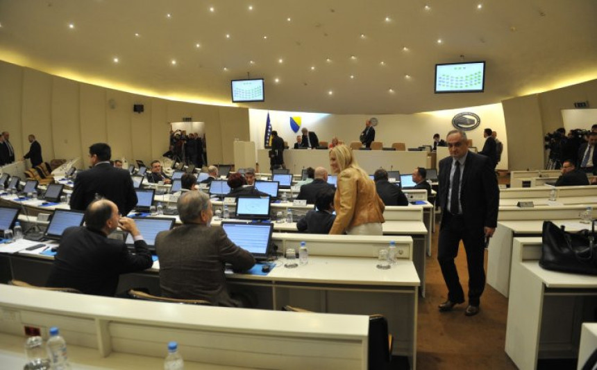 Bosićev zahtjev ujedinio Srbe  