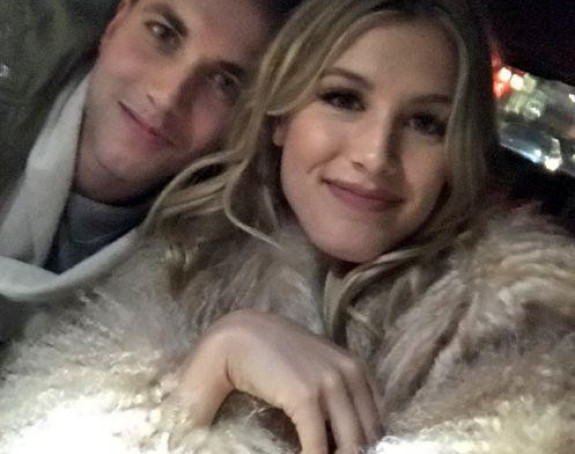 Izgubila opkladu, pa izašla sa Tviter fanom!