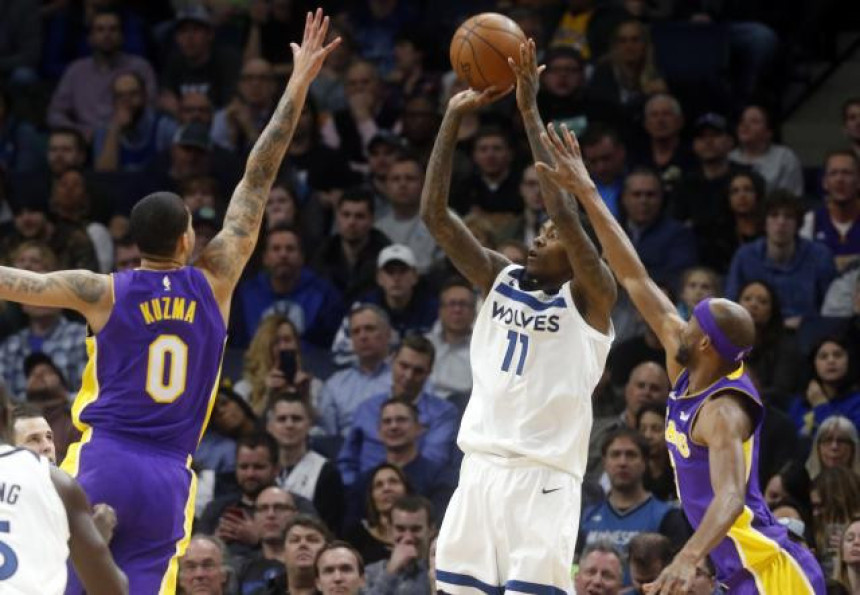 ''Vukovi'' bolji od Lejkersa, Bjelica bez poena!