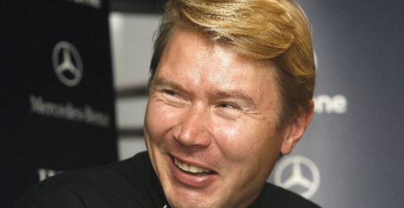 U najtežem času za Meklarenu vraća se Hakinen!