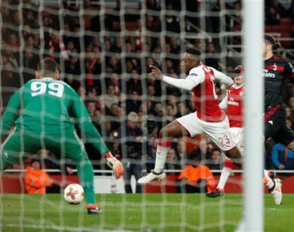 Da, Arsene, engleski fudbaleri su postali majstori glume!