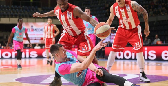 Zvezda poslala poruku pred plej-of: Stotka!