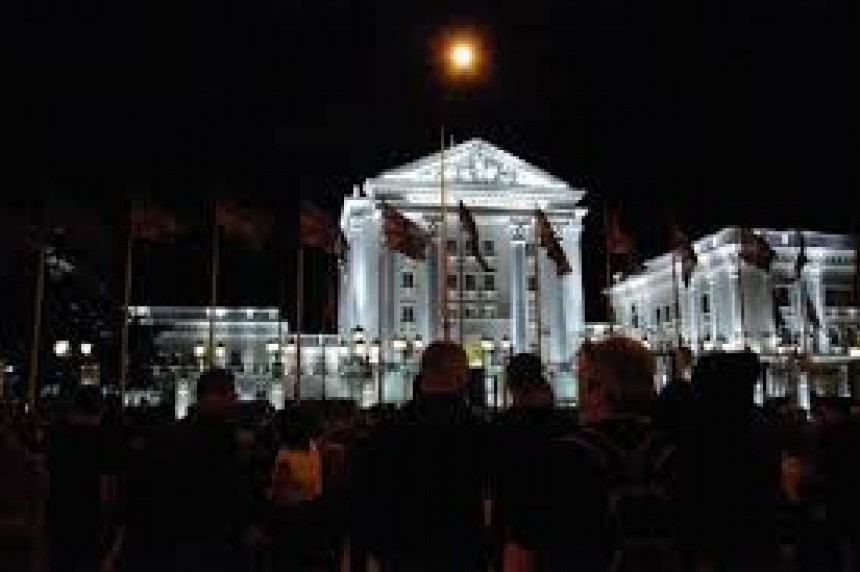 Skoplje: Na proteste izašlo više hiljada ljudi