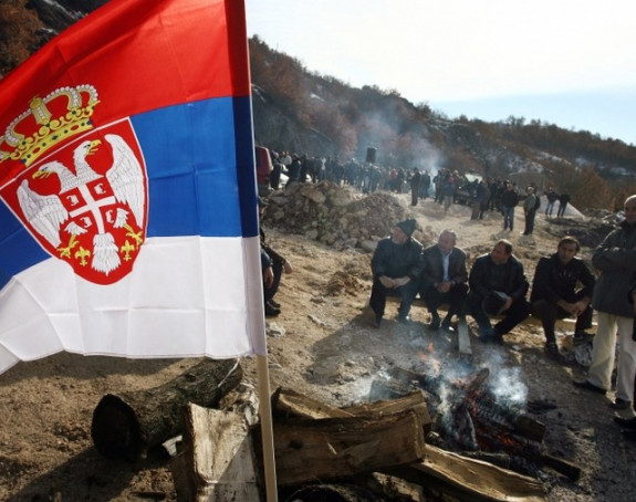 Срби најављују блокаду прелаза на Космету
