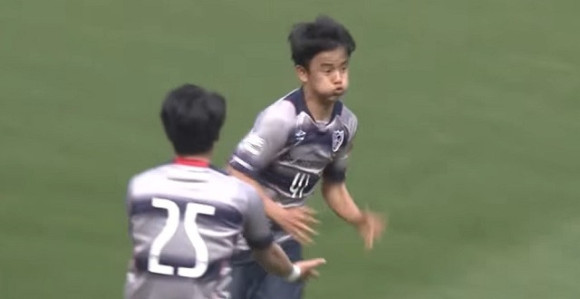 Video: Seniorsko remek djelo japanskog Mesija! A još mu je 15 godina!