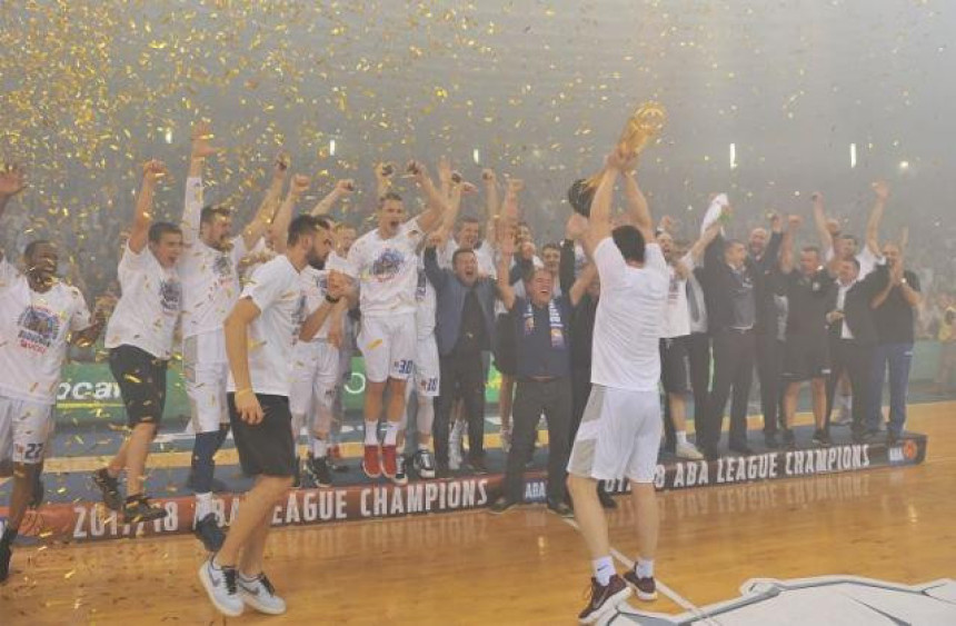 Zvezda poslala čestitku - Budućnost zvanično u EL?