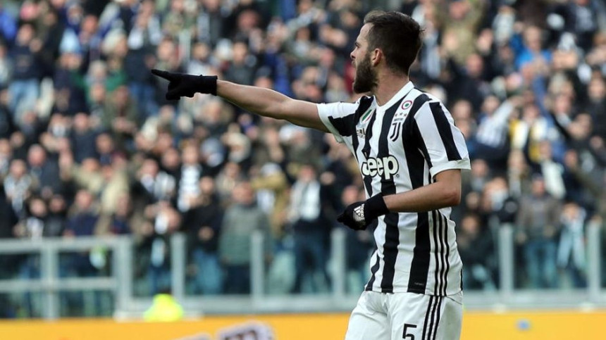 Алегри: "Хвала" Пјанићу што је напустио терен!