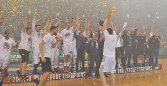 Zvezda poslala čestitku - Budućnost zvanično u EL?