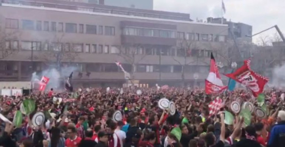 ``Gori`` Ajndhoven: PSV slavi 24. titulu!