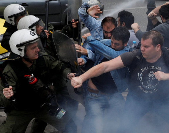 Pokušaj rušenja statue Trumana