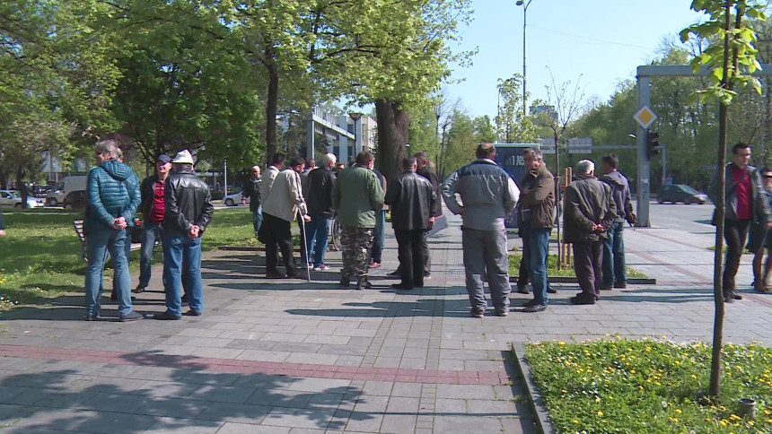Bunt boraca: Uzeli ste nam sve