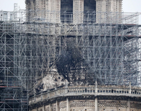 Ватра угашена, спасили реликвије