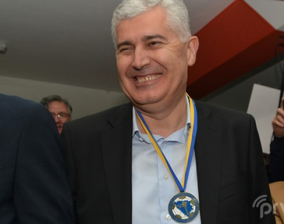 Zrinjskom pehar, Draganu Čoviću medalja?!