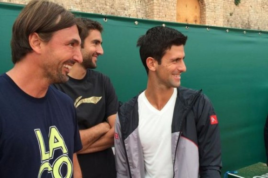 ''Zec'' u rukavu Đokovića?!