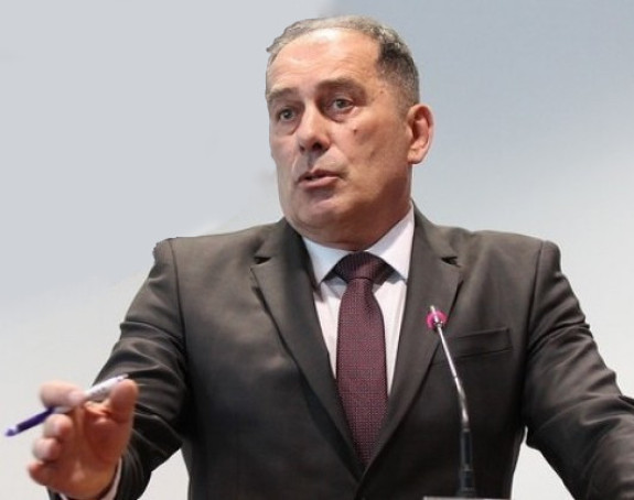 Mektić: Pritisak trgovaca oružjem