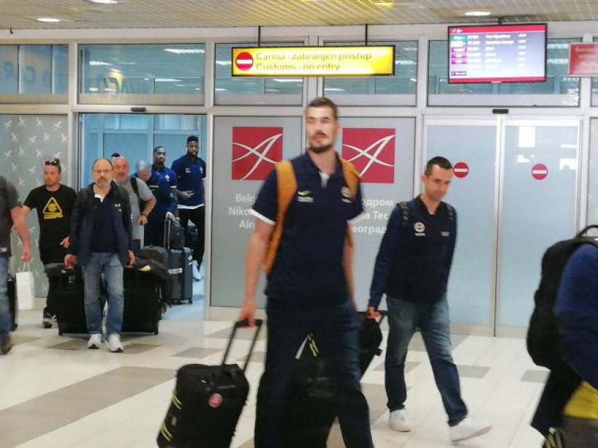 F4: Šampion Evrope stigao u Beograd!
