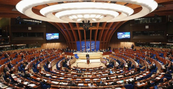 Četiri poslanika SE kažnjena